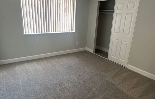 3 beds, 2 baths, 1,300 sqft, $2,400, Unit 3335 #102