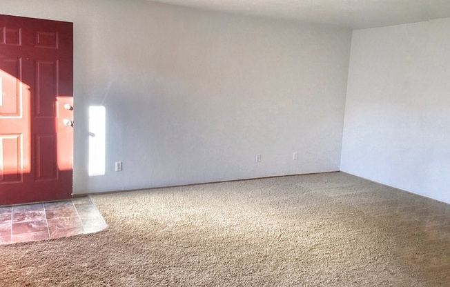 2 beds, 1 bath, 756 sqft, $1,350, Unit 121