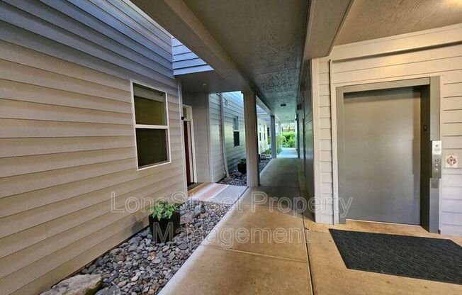 525 SE MARION