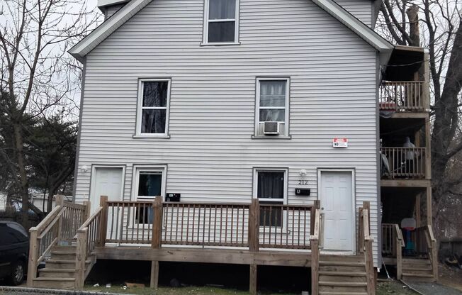212 Martin St
