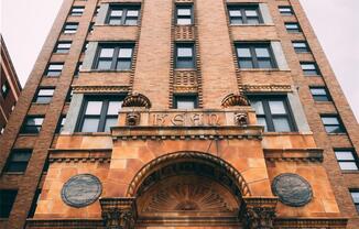 8925 East Jefferson - 1-07E