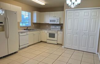 3 beds, 2 baths, $1,479, Unit 4525 19th Street SW