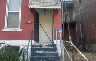 2028 E PR AVE