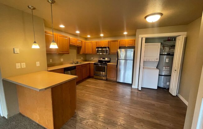 2 bedroom 2 bath condo centrally located on Baxter Ln