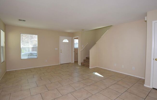 Spacious 2 Story home close to 215 Freeway!