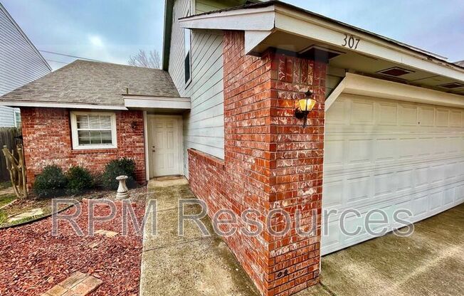 307 COLONY DR