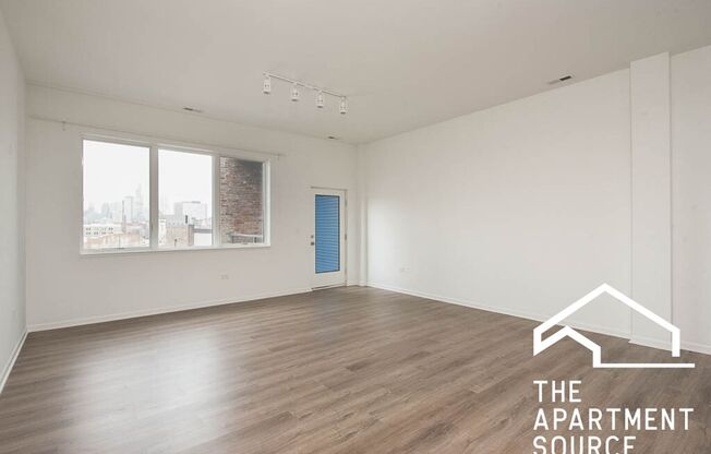 3 beds, 2 baths, $3,595, Unit 406