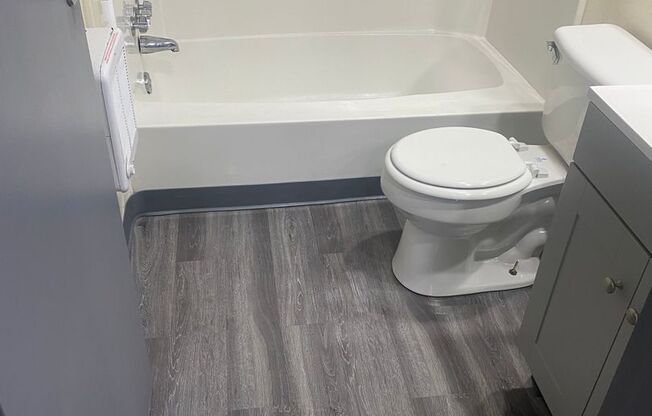 1 bed, 1 bath, 760 sqft, $1,025, Unit 129S