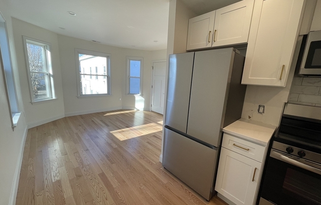 3 beds, 1 bath, 1,000 sqft, $2,600, Unit 2