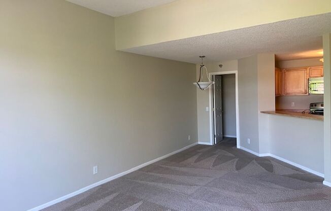 2 beds, 2 baths, 1,005 sqft, $1,645, Unit 6135225RC-2