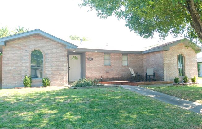 1822 Volga Dr - 3/Bed 2/Bath - $1950/month