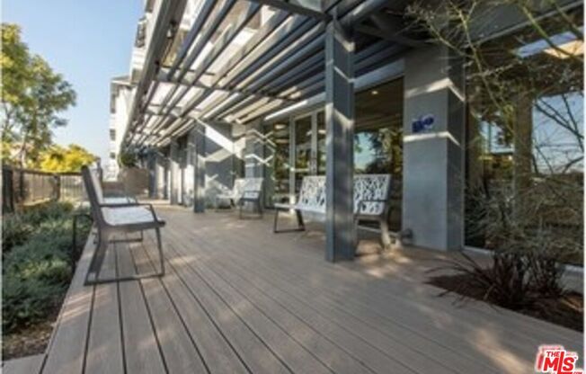 Studio, 1 bath, 427 sqft, $1,699, Unit 1103