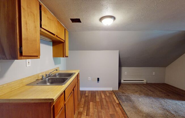 1 bed, 1 bath, 600 sqft, $775, Unit 3rd Floor