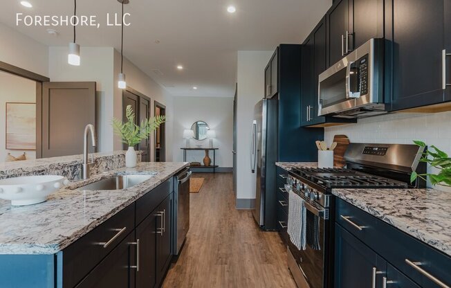 25 MINETTA LN