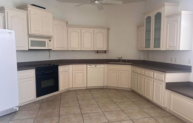 3 beds, 2 baths, $2,200