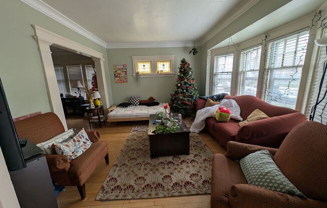 3244 3246 N OAKLAND AVE