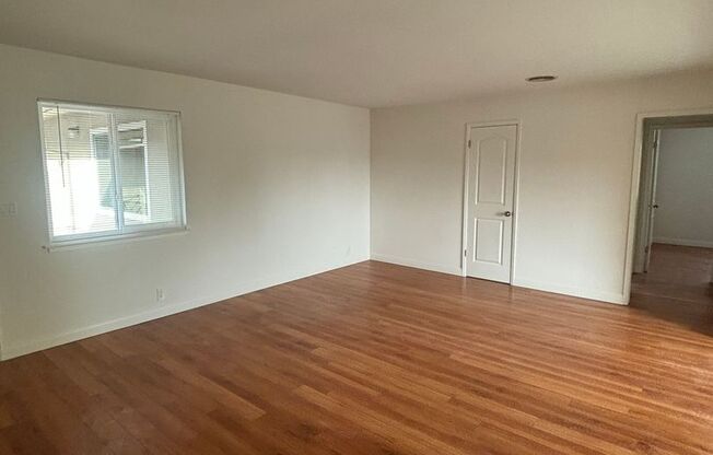 2 beds, 1 bath, $2,795, Unit Unit 08