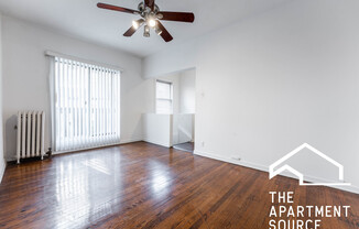 3036 N Halsted St, Chicago IL 1B