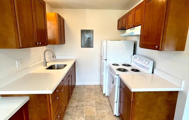 2215 California Ave SW - (GSB-R240 Santa Cruz Apts)