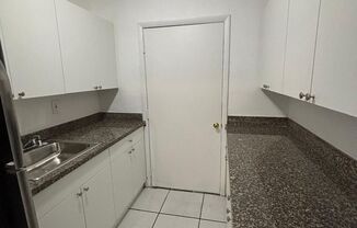 2 beds, 2 baths, 947 sqft, $1,900, Unit 625-202