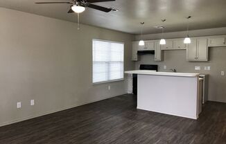 2 beds, 2 baths, 910 sqft, $895, Unit A