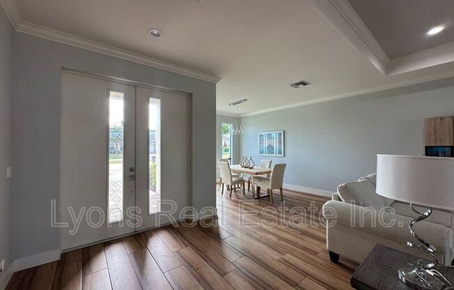 4402 CHIQUITA BLVD S