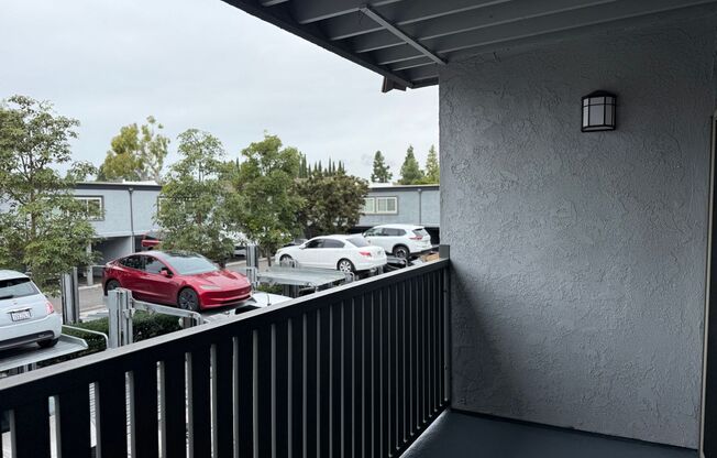 2 beds, 2 baths, 980 sqft, $3,080, Unit 819-13