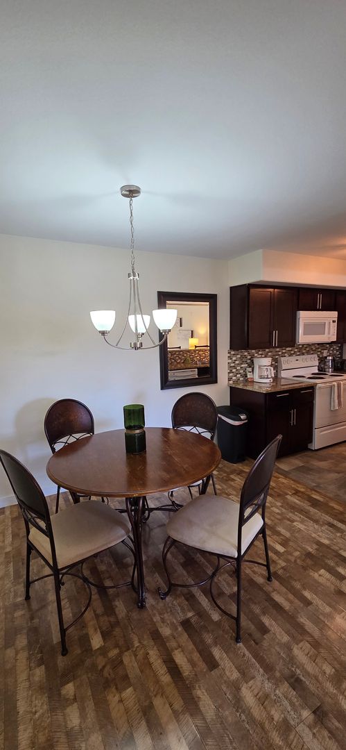 1 bed, 1 bath, $1,600