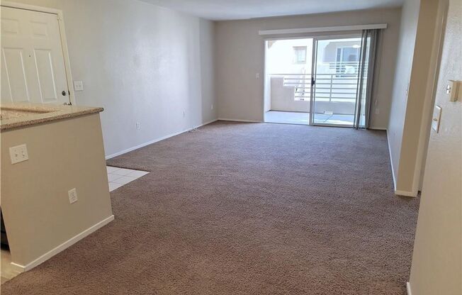 SUMMERLIN CONDO - 2ND FLOOR UNIT!! POPULAR 1 BED, 1 BATH UNIT