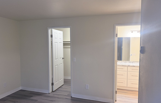 3 beds, 2 baths, 1,126 sqft, $2,450, Unit E101