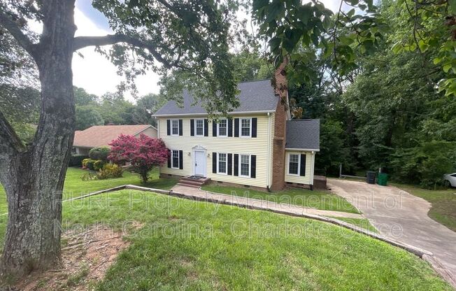9211 ROBERT FROST LN