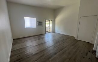 6506 Balboa