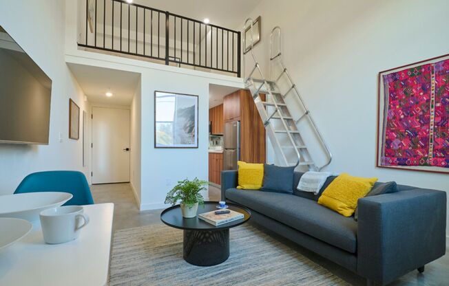 Studio, 1 bath, 347 sqft, $1,895, Unit Unit 32 - Bedroom 1