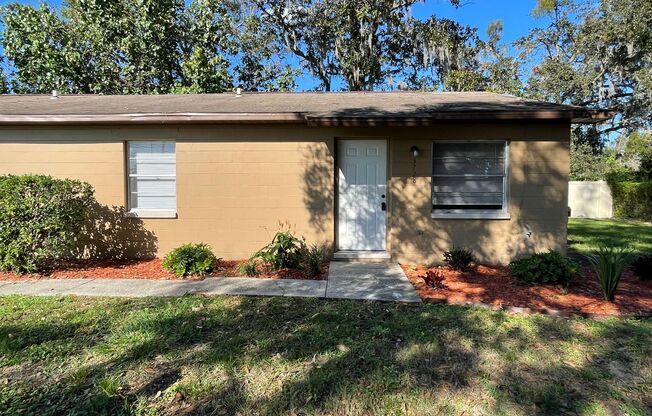 Coming Soon! 3728 County Line Rd- 2/1 Remodeled Duplex