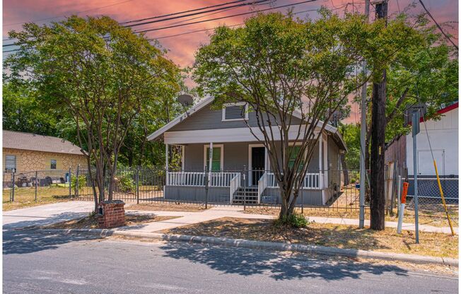 Charming and Modern Living Near Downtown San Antonio