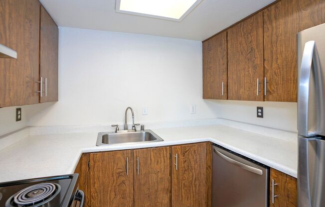 2 beds, 1 bath, $1,490, Unit UNIT 1