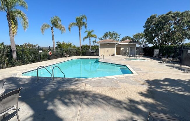 Quail Ridge Oceanside 3 Bed/ 2 Bath Townhome