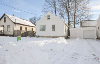 Homey House Near Goose Egg Park Available NOW!