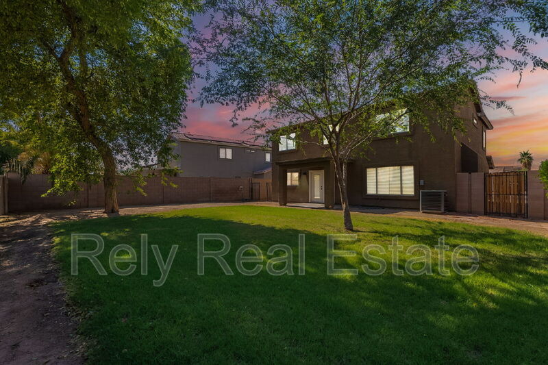 15885 W APACHE ST