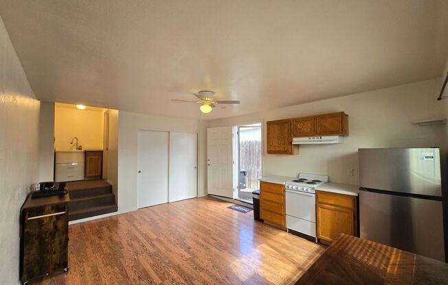 Amazing Studio Only Minutes from J st Marina