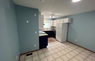 3 beds, 2 baths, $2,500