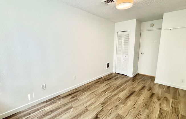 2 beds, 2 baths, 950 sqft, $1,675, Unit 205