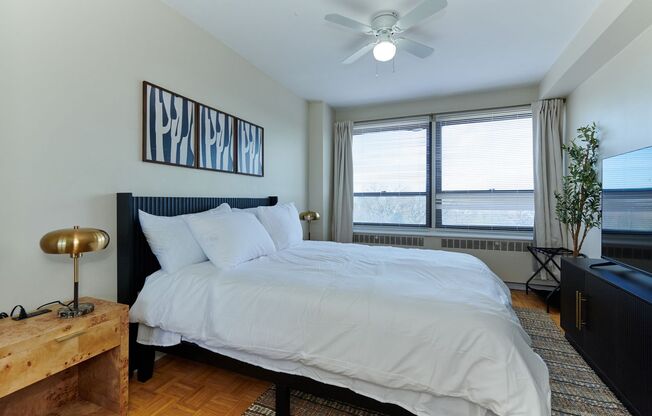 1 bed, 1 bath, 700 sqft, $2,250, Unit 418-0707