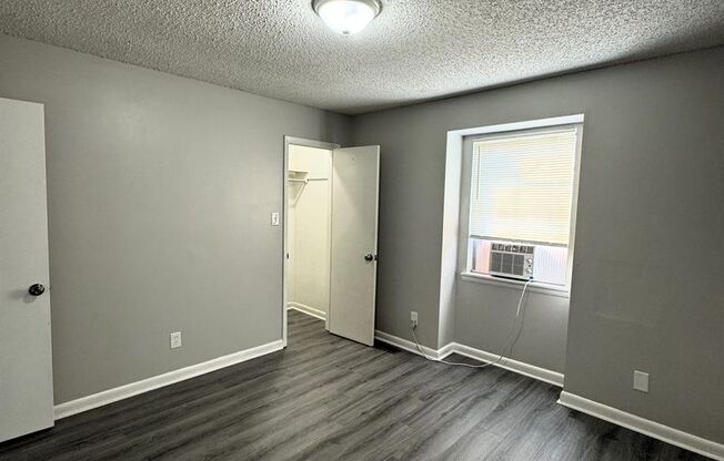 2 beds, 1 bath, 960 sqft, $995, Unit Unit C