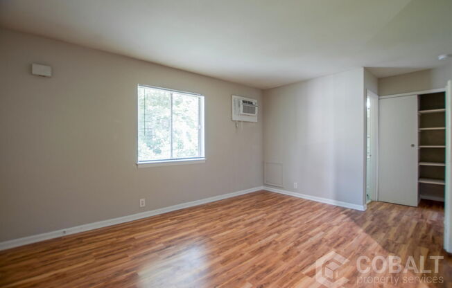 1 bed, 1 bath, 650 sqft, $1,300, Unit 7