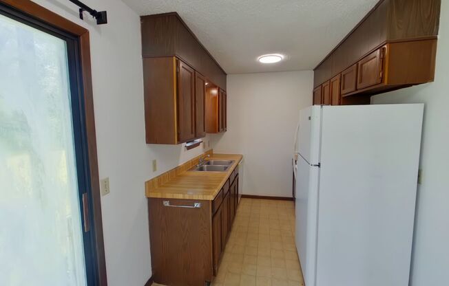 117 N Brunswick #C