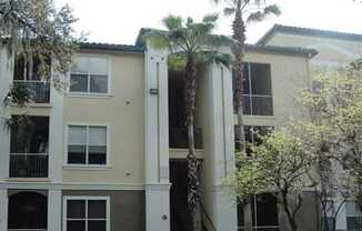 RIVERVIEW: 2 bed/1 bath, 3rd floor Condo