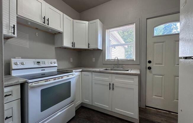 1 bed, 1 bath, $795