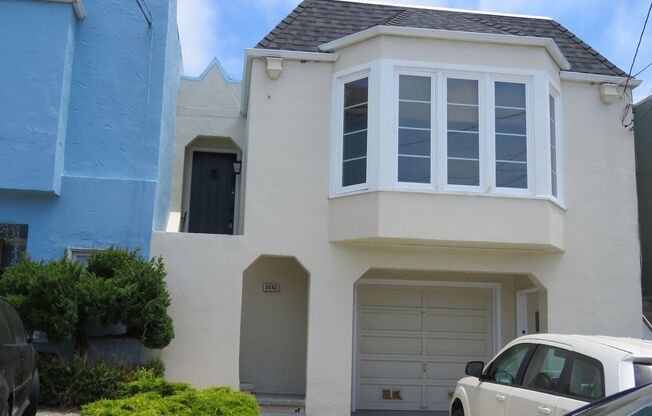 2 BEDROOM SUNSET HOUSE - PLUS BONUS ROOM