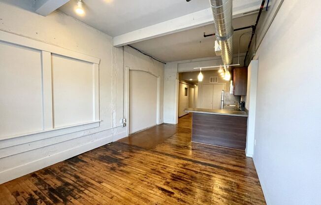 1 bed, 1 bath, 778 sqft, $1,045, Unit 121